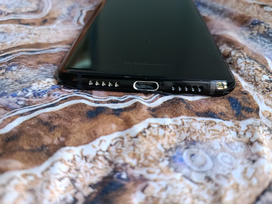 Oneplus 6T .8/128 zoʻr telefon