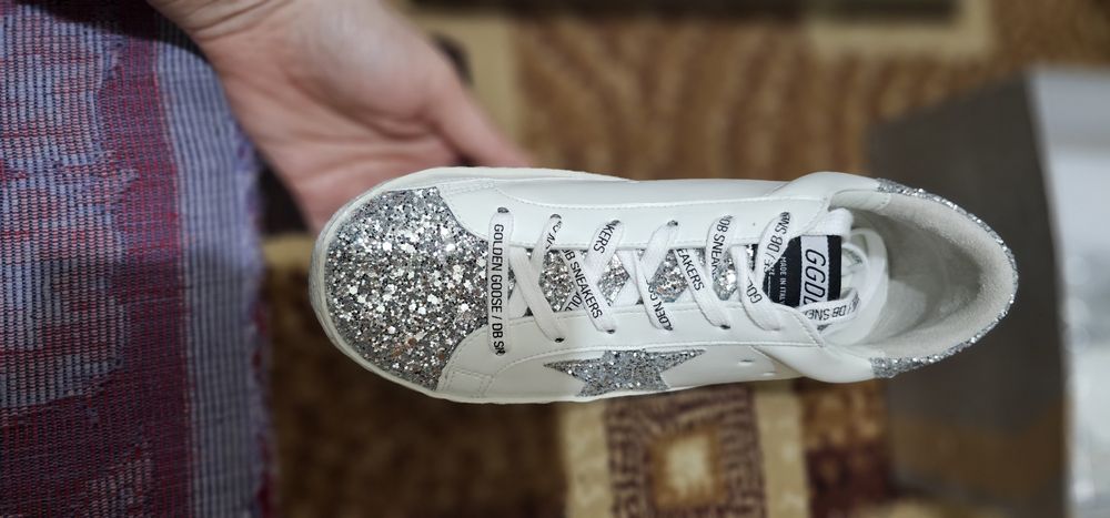 Кроссовка новый трендовый