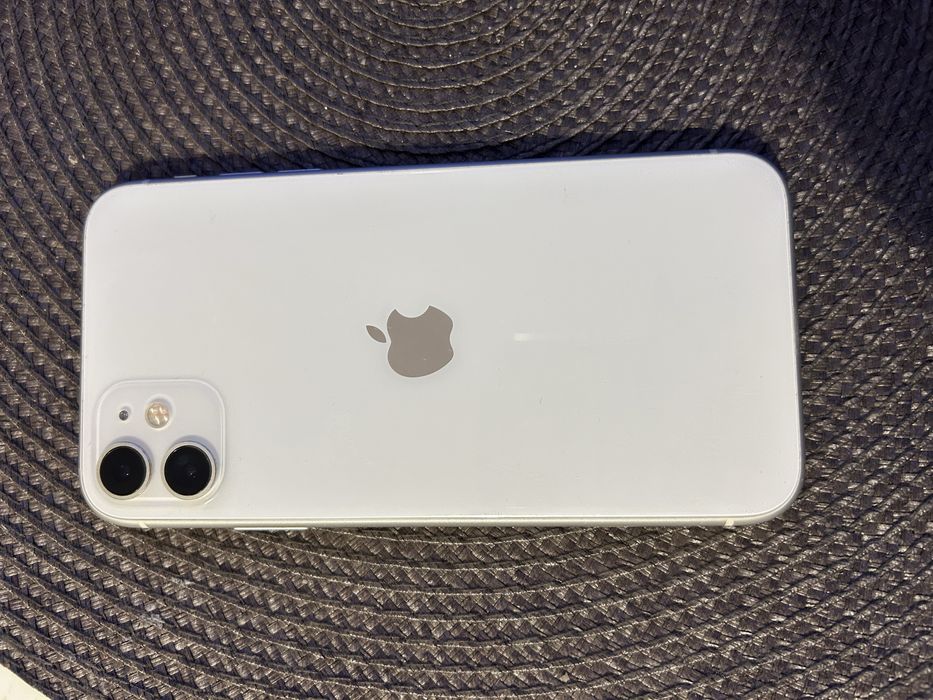 iPhone 11 64GB Alb – Stare Bună