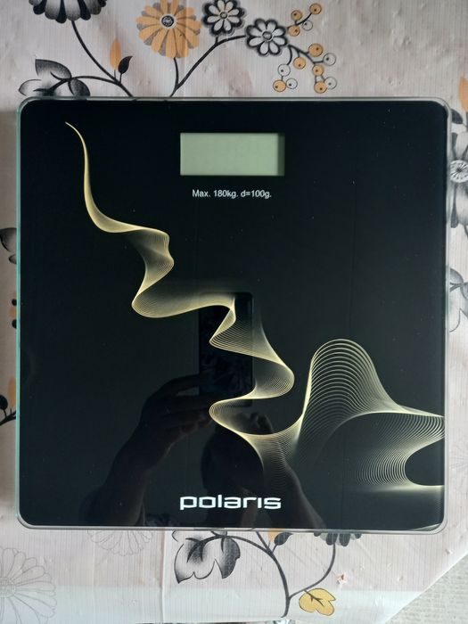 Напольные электронные весы POLARIS