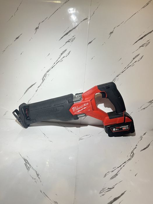 Fierastrau Sabie Milwaukee M18 FSZ