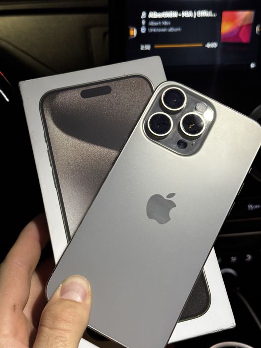 iPhone 15 Pro Max - 256gb