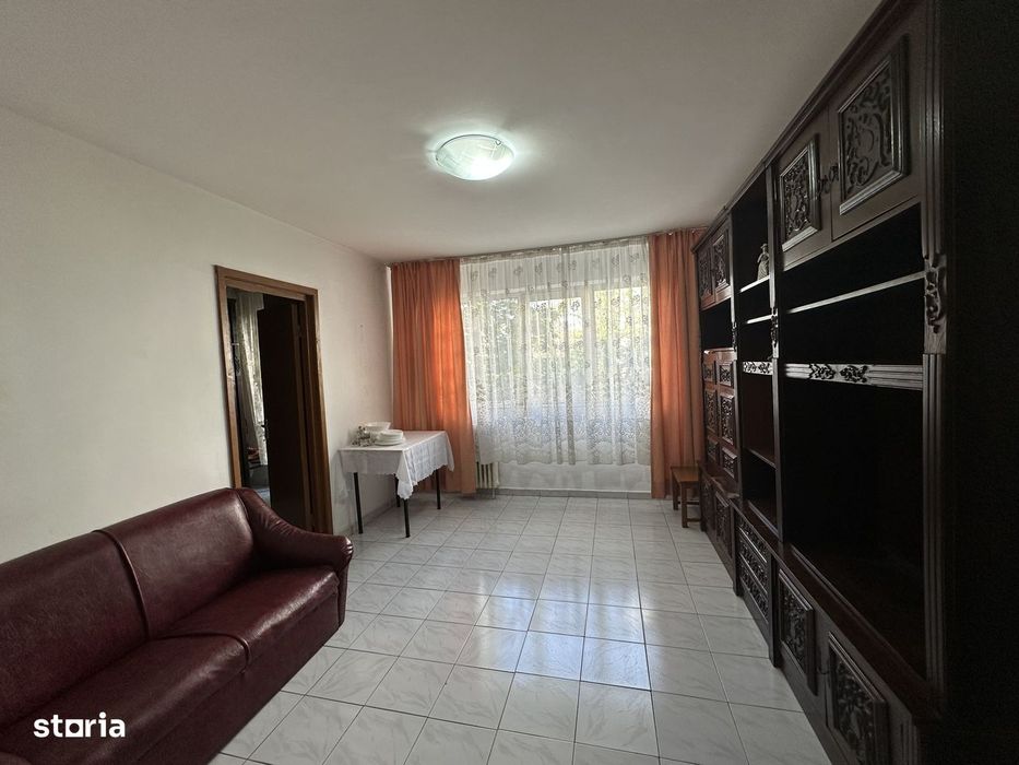 Agentia imobiliara VIGAFON vinde apartament 3 camere Malu Rosu