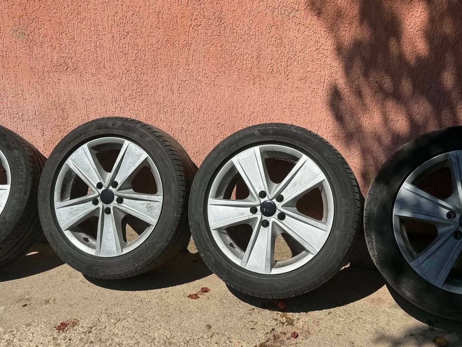 Vand jante audi r17 5x112 anvelopele nu mai pot fii folosite sau schimb cualte jante  R18