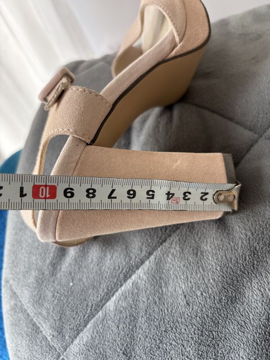 Розови сандали Pier One 38н