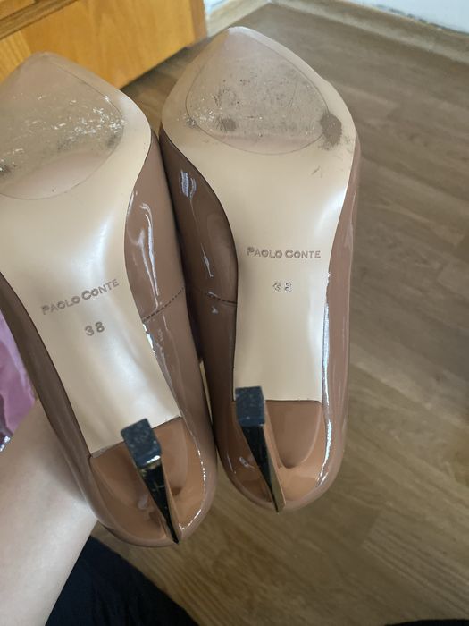 Продам бежевые лодочки