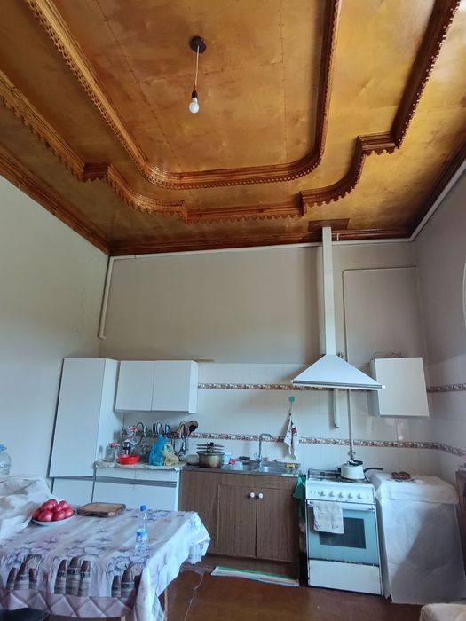 Хасанбой Шерибом 10-хона 7-Сотих Учаска Ховли Узок Муддатга Берилади