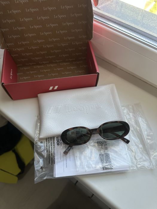 Новые очки Le Specs