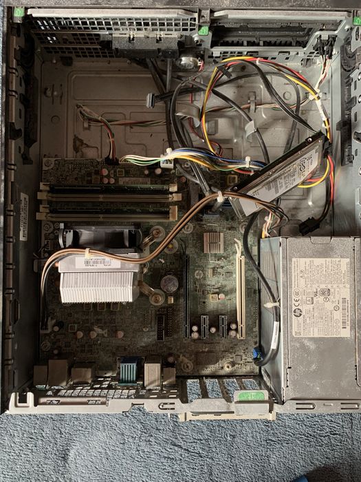 Vând unitate PC HP
