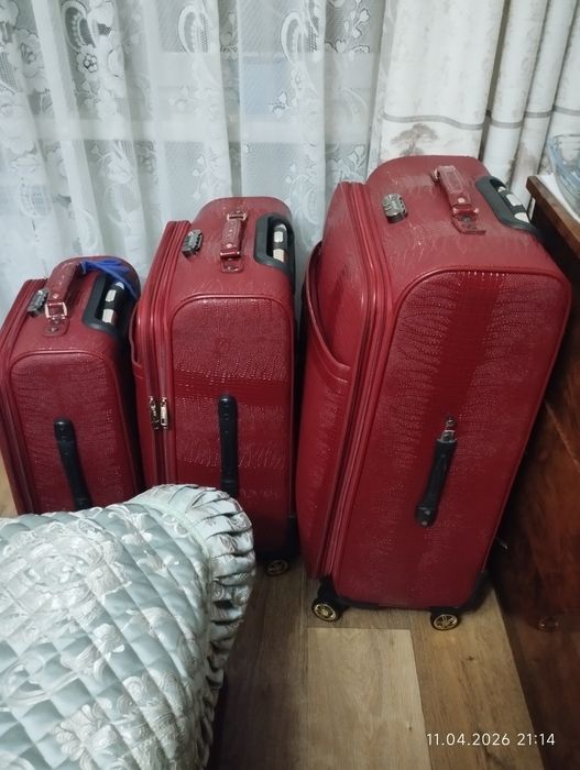 Чемоданы 3 в 1..