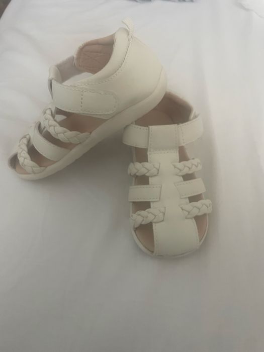 Детски бели сандали HM