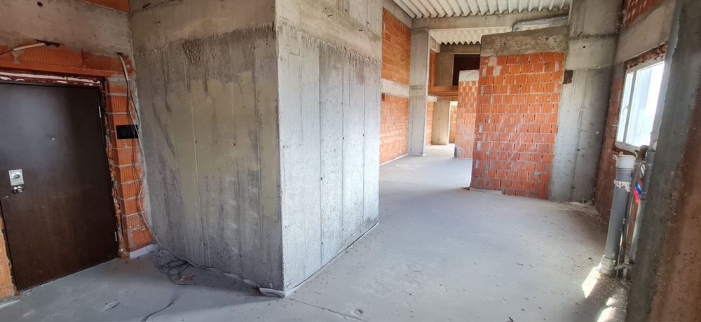 Vand Penthouse la Bermo Group Kaufland Arad