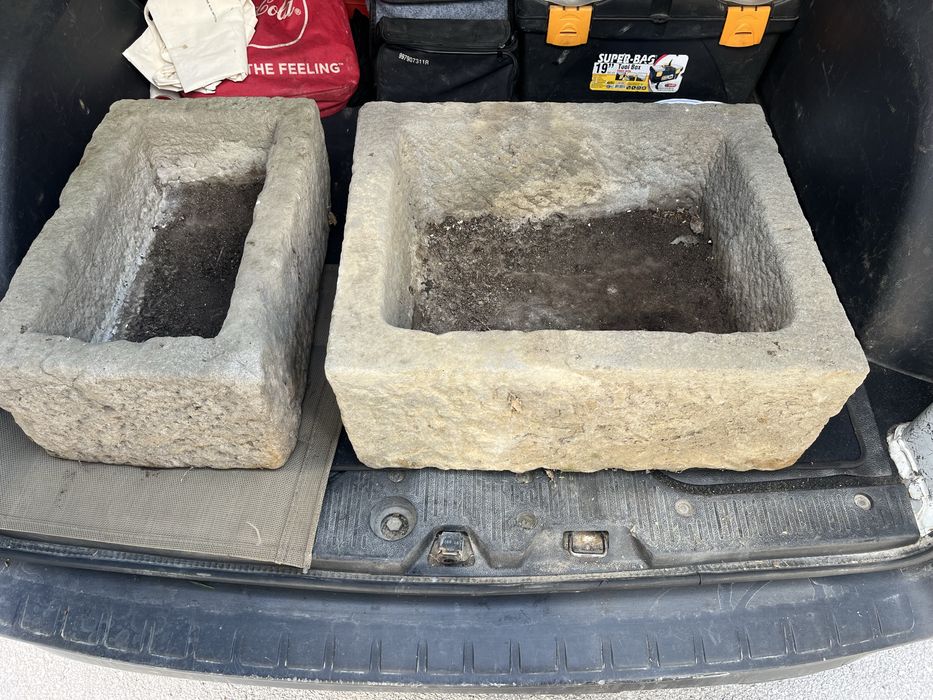 Каменни корита 2 бр.