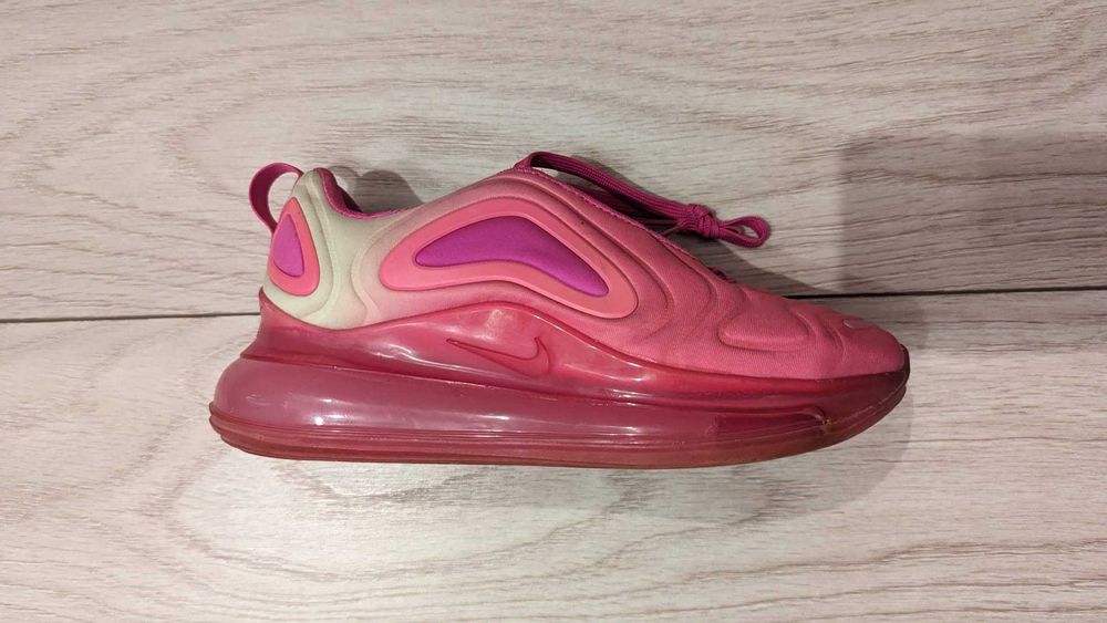 Reparatii adidasi perne de aer Nike Air Max 270 / 720 / Vapormax