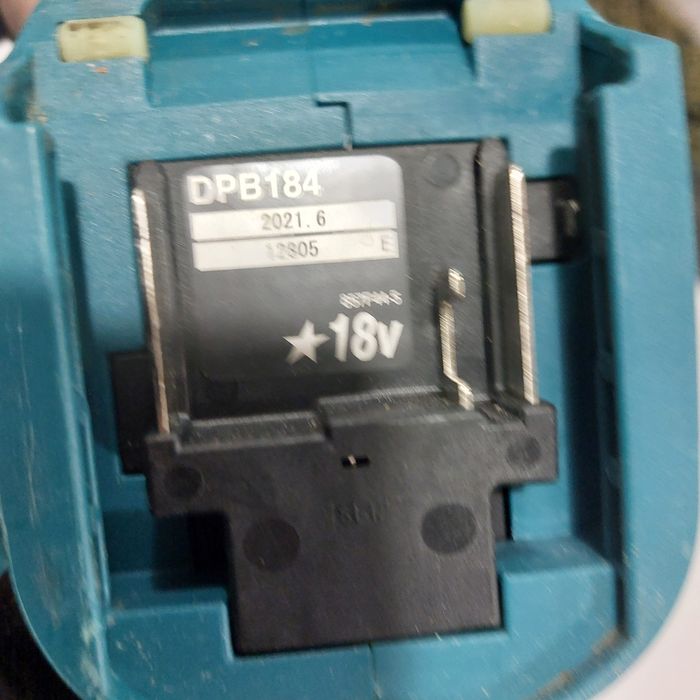 Акумулаторен безчетков лентов трион ножовка Макита Makita DPB184