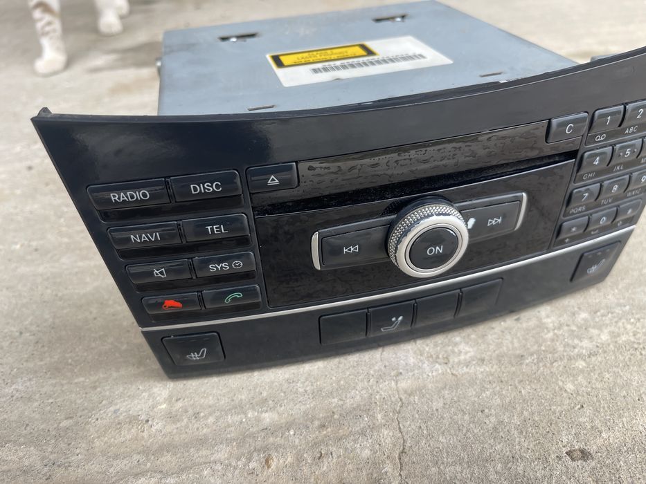 Cd Player / Nav / Harman/Becker model BE9013 E Class W212 / S212