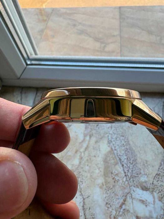 продавам чисто нов -  Vostok-Europe GAZ-14 Limousine - 2426/5609060