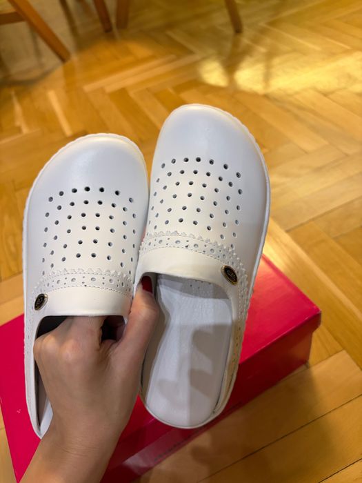 Медицински чехли/сабо Cizgi