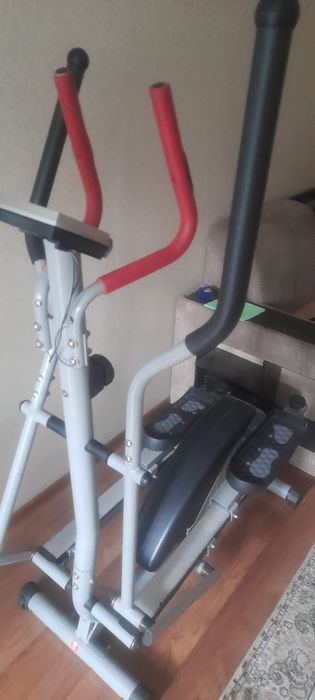 Эллиптический тренажёр