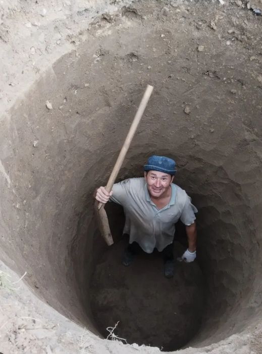 Копаю землю  Жер казу  Септик, Уличный туалет, Траншей