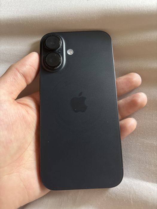 Продается iphone 16 128gb черный