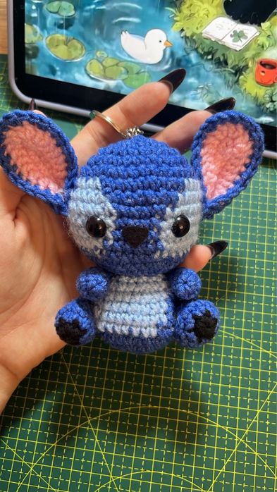 Брелки  вязанные !!!