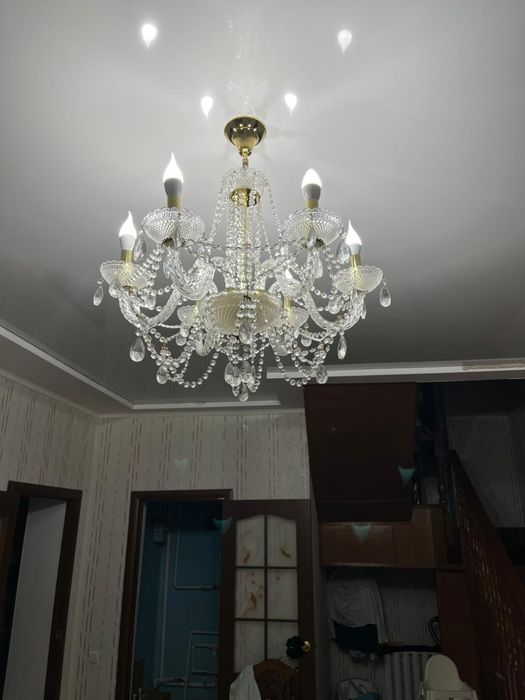 Продам люстра 4 вида