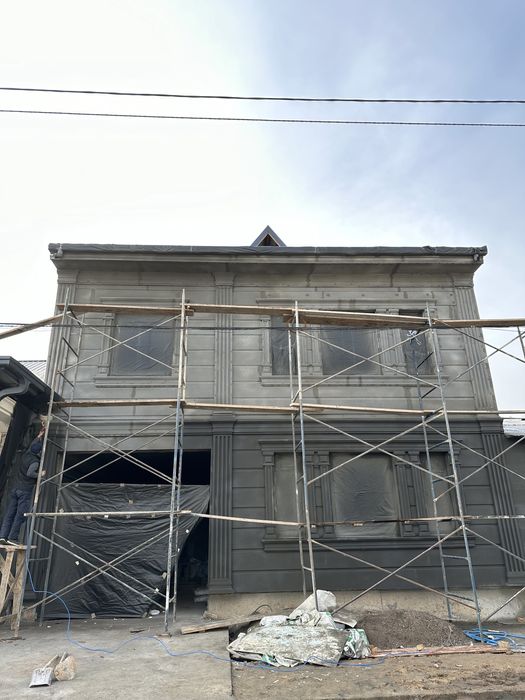 фасадный декор тяги карнизы коолоны фриз узор наличники балясины тумбы