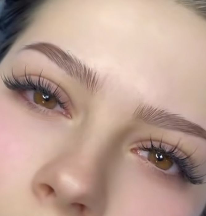 Наращивание ресниц 7000тг любой обьем