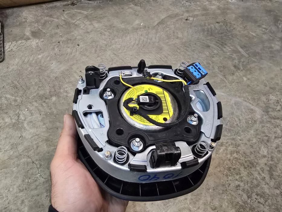 Airbag BMW 5 ( F10 ) и X5 ( E70 )
