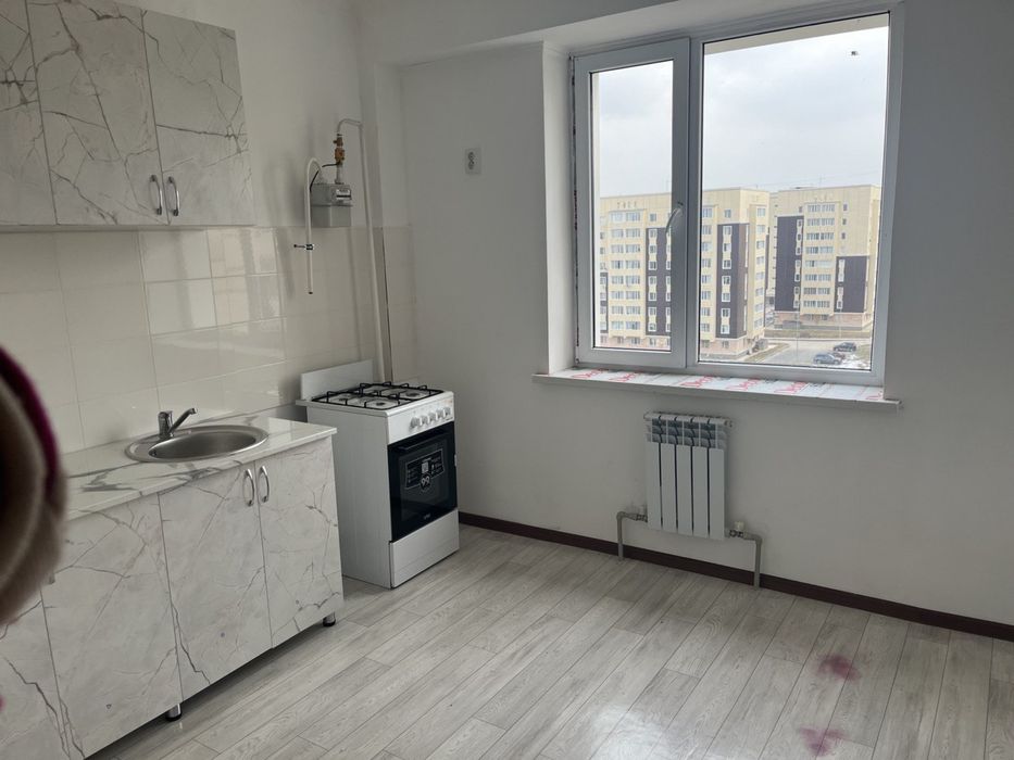Квартира 1 комната 50 квм Тұран 2