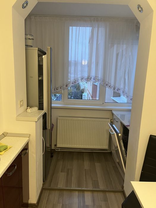 Inchiriez apartament 2 Camere str L.C. Babes