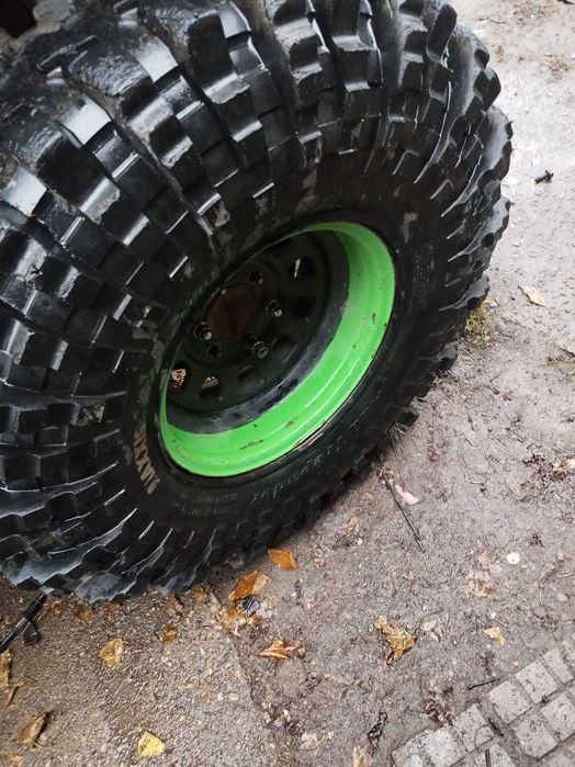 Гуми Maxxis trepador 38.5 / 16