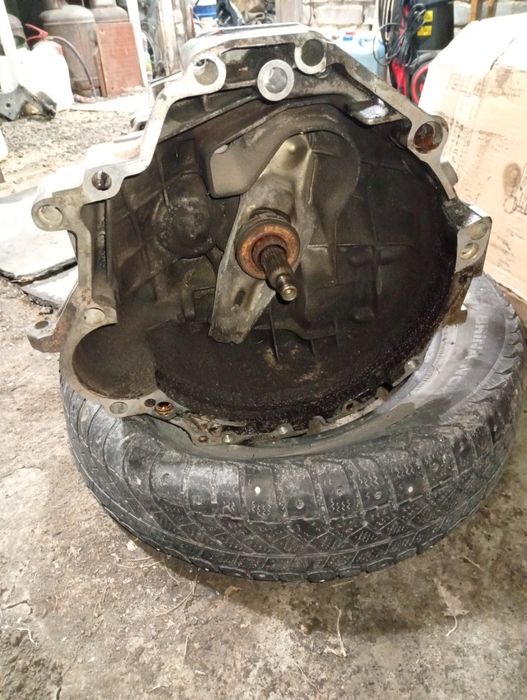 Продам КПП Ауди 80