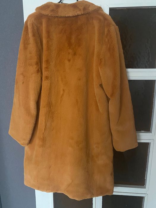 Палто еко косъм в тиквен цвят