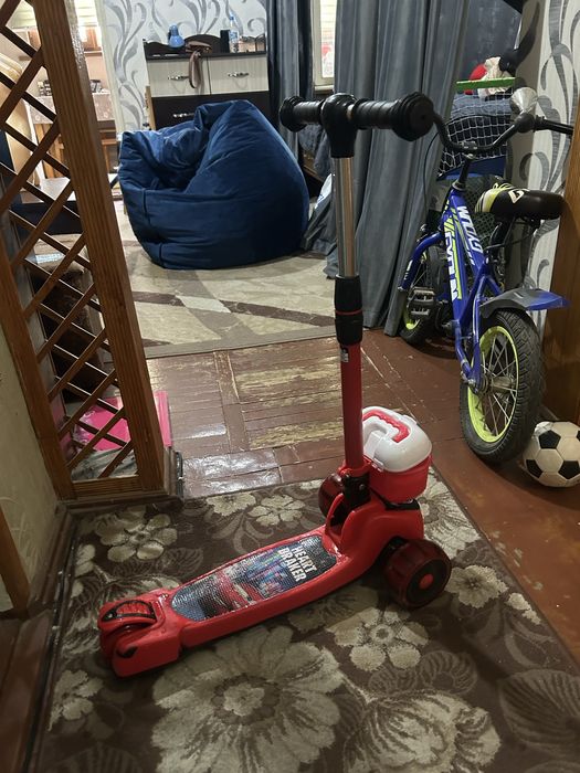 Продам детский самокат в идеальном состоянии