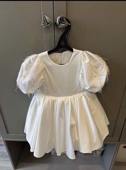 Продам платье tai tai collection
