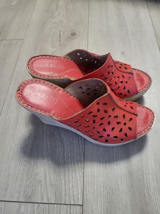 Saboti piele de dama