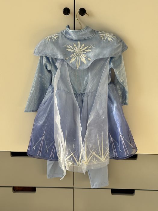 Продам костюм для девочки FROZEN