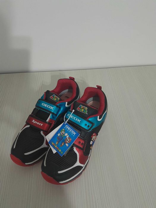 Adidași Geox noi cu etichetă Super Mario