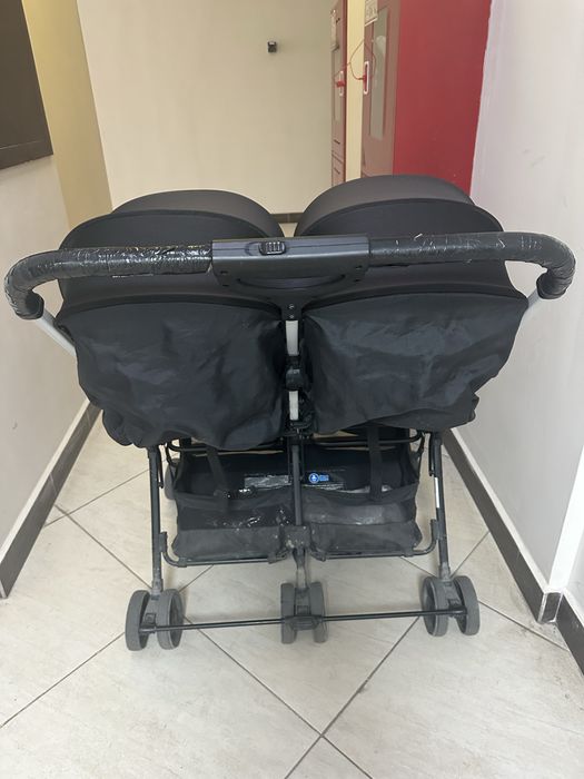 Коляска для двойни или погодок Chicco Ohlala Twin