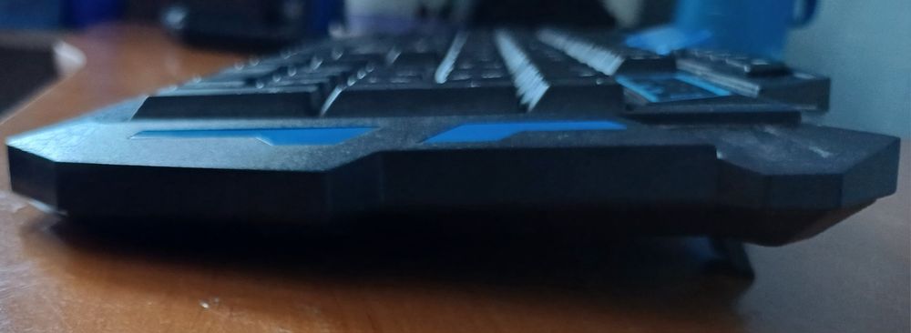 Безжична клавиатура с мишка(комплект)