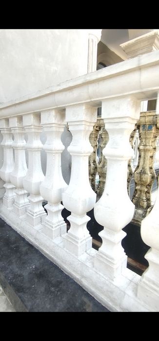 Balyasina beton panjara , Perilla