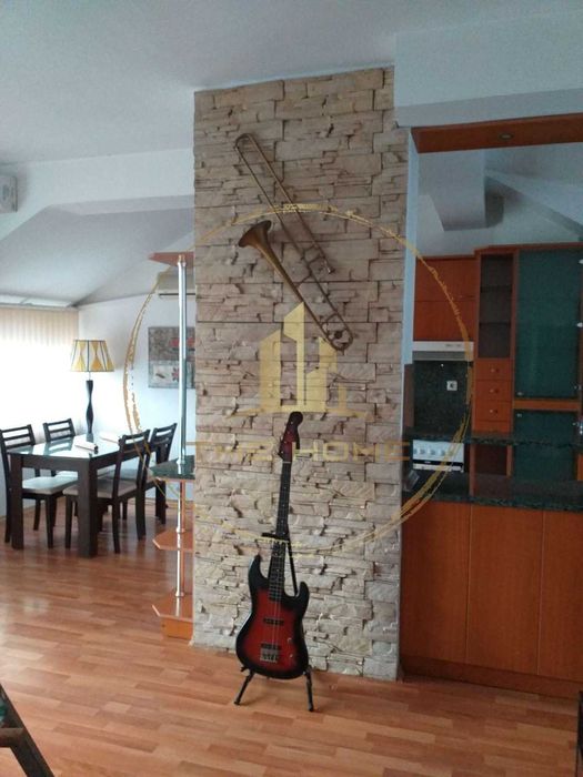 Дава се под наем Тристаен апартамент в Варна, Лятно кино Тракия - 130 кв.м за 797.64 € - Снимка #1