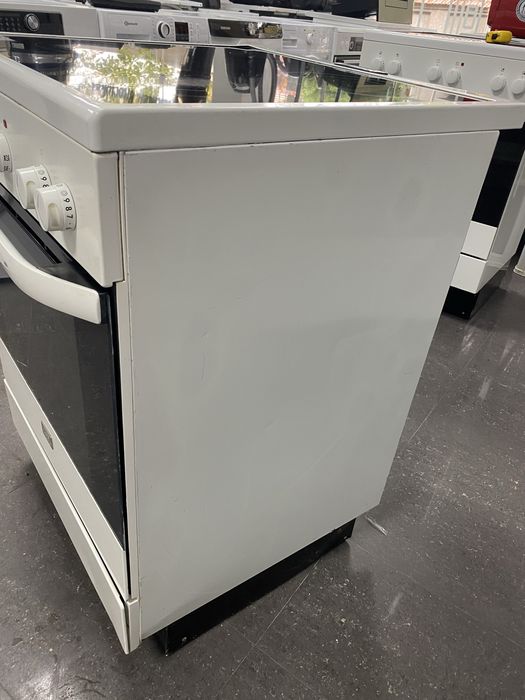 Свободностояща печка VOSS Electrolux