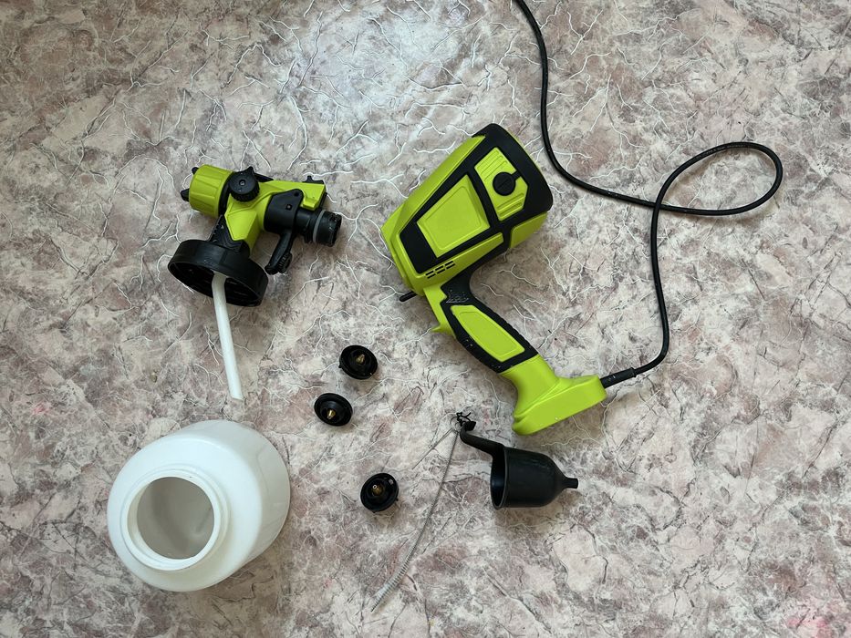 Краскопульт сетевой 1,4 литра