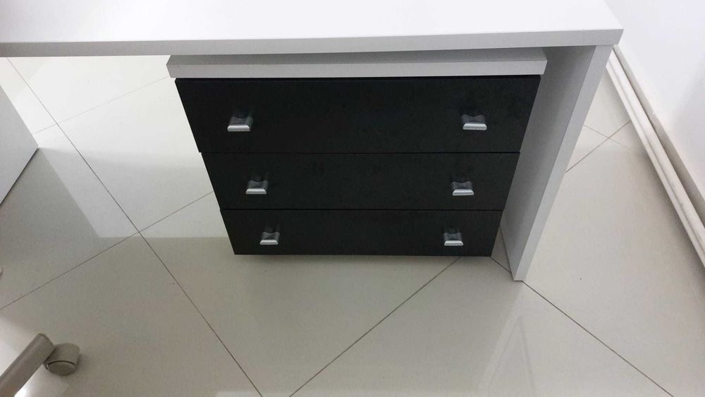 Birou alb de colt cu comoda 3 sertare