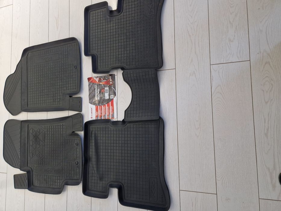 Продам оригинальные коврики для КИА РИО