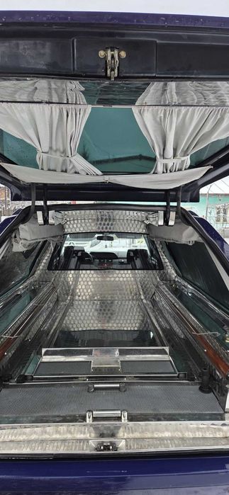 dric funerar mercedes w210