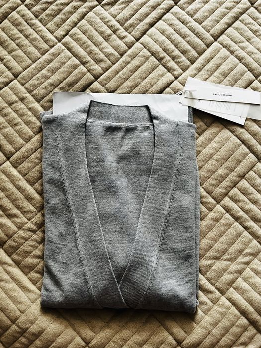 Продам серую кофту